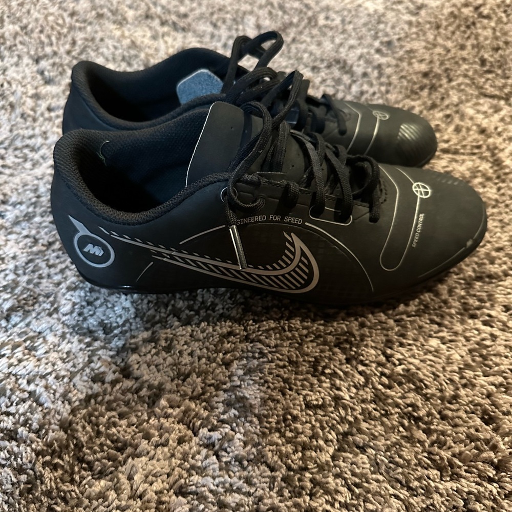 Nike Mercurial Vapor 14 Club MG (Multi-Ground Soccer)